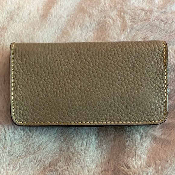 Dooney & Bourke Slim Phone Case in Smoke Grey ZR022 NWT - Picture 2 of 16